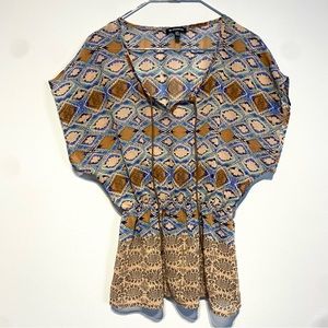 🛍️ 4 for 20$ / Le Chateau Boho Pattern short sleeve blouse / M